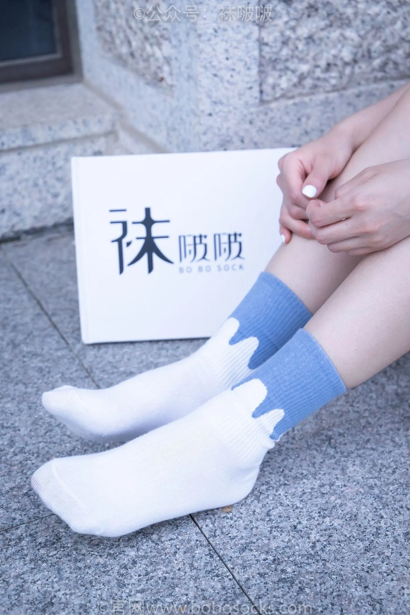 [BoBoSocks袜啵啵]NO.028 小米-运动鞋、白棉袜、裸足 [133P]插图3
